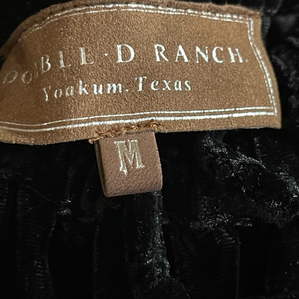 𝔻𝕆𝕌𝔹𝕃𝔼 𝔻 ℝ𝔸ℕℂℍ - Black Velvet Dress with Silver Studs - Picture 3 of 3